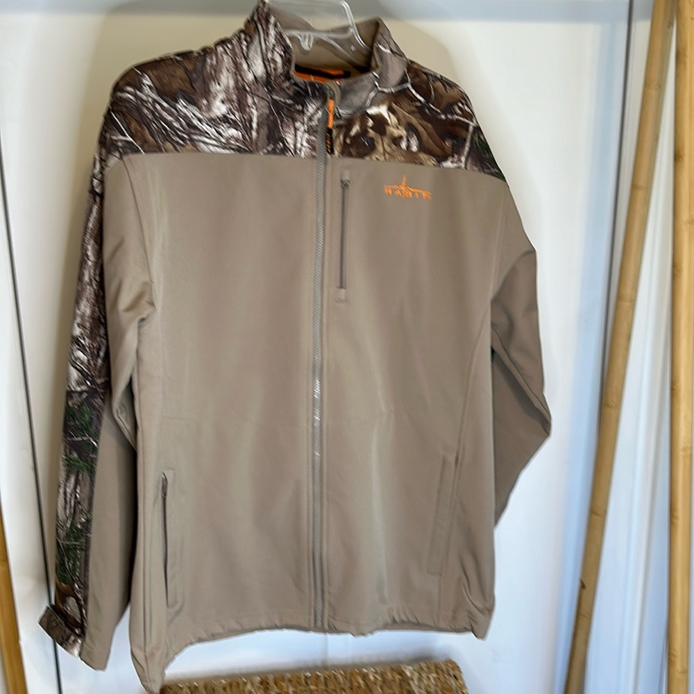 Habit Realtree camo jacket size large